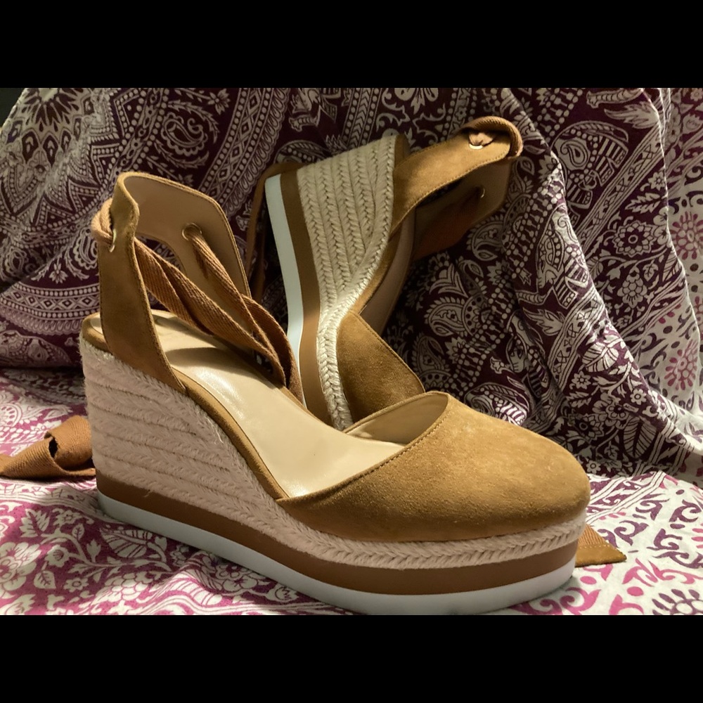 Wedge high heel